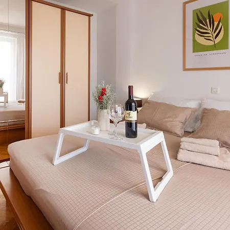 House Olive Garden Apartment