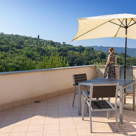 Apartment House Olive Garden Strunjan