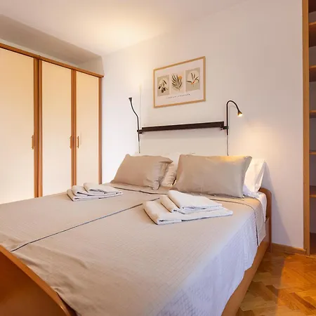 Apartment House Olive Garden Strunjan