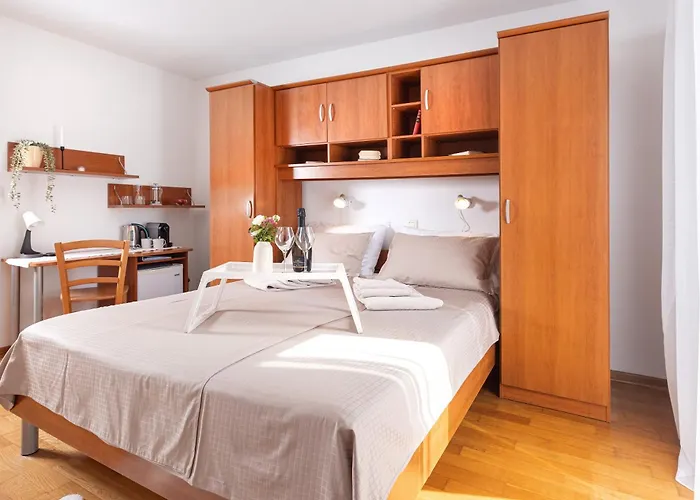 House Olive Garden Apartment