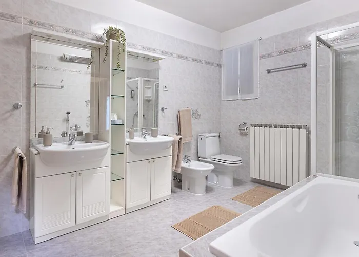 Apartment House Olive Garden