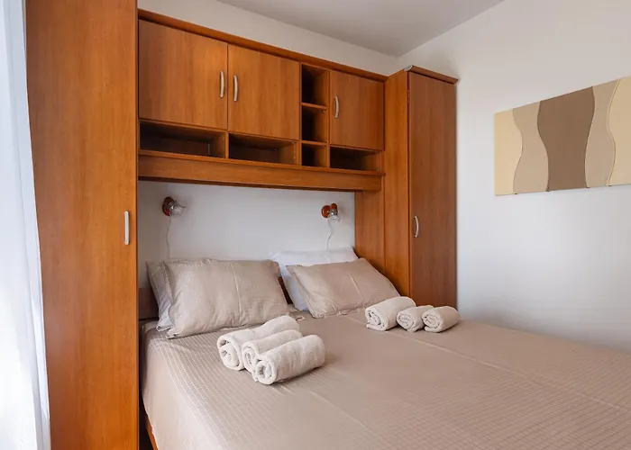 House Olive Garden * Strunjan